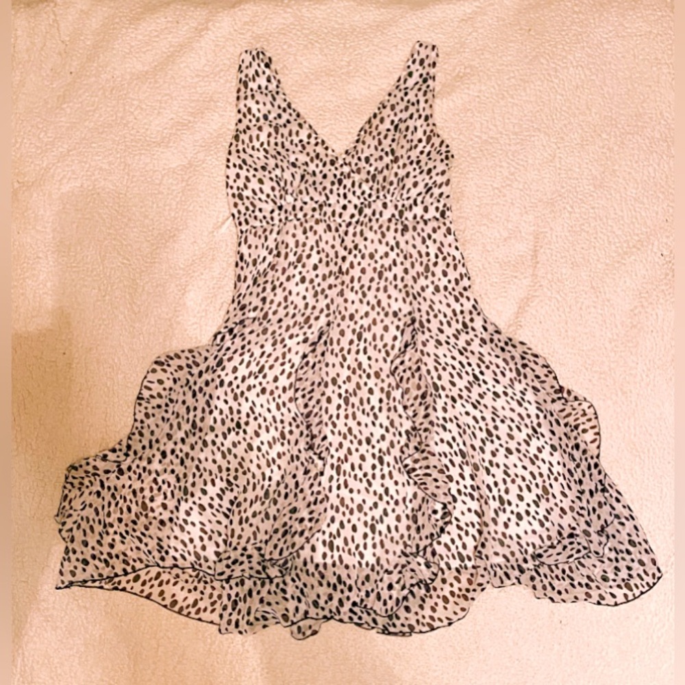 trendy spotty b&w dress from Dry Goods midi length sz L